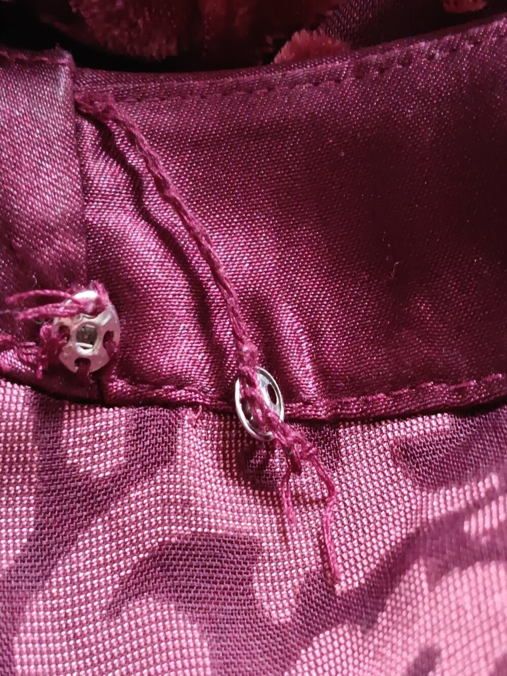 Daisy Fuentes Burgundy Burnout Velvet V Neck Top Fairycore Romantic M - Picture 5 of 6